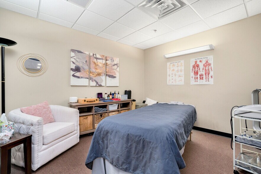 More Photos Of 1542 Taurus Ct, Loveland Flex For Sale