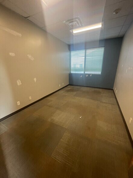 More Photos Of 1515 Jarret Pl, Bronx Hospital For Lease