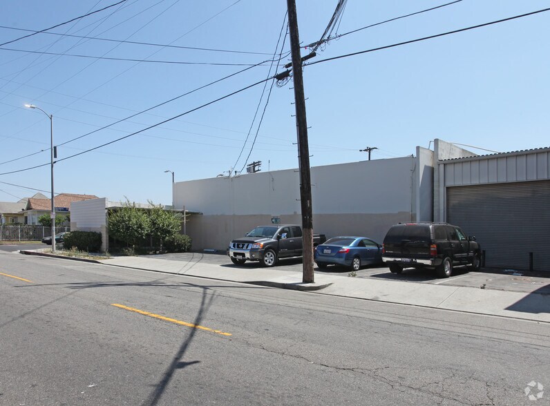 More Photos Of 1520 E Adams Blvd, Los Angeles Warehouse For Sale
