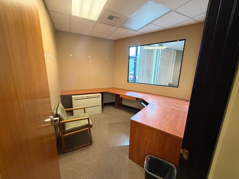 More Photos Of 3225 Monier Cir, Rancho Cordova Flex For Lease