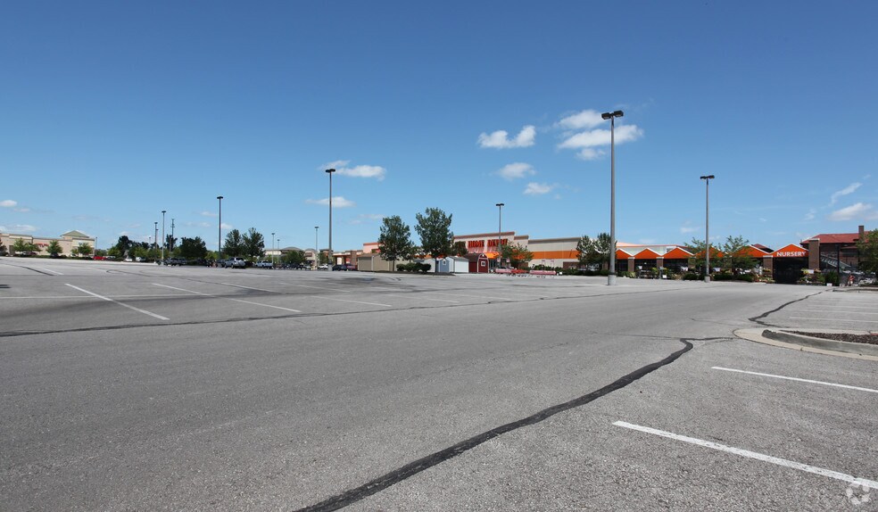 More Photos Of 5201 N Belt Hwy, Saint Joseph Unknown For Lease