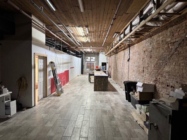 More Photos Of 212 Magazine St, New Orleans Storefront Retail Residential For Lease