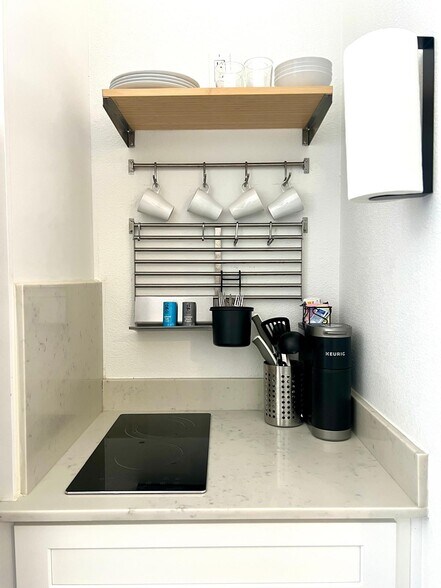 More Photos Of 203 S Lockwood Dr, Houston Apartments For Sale