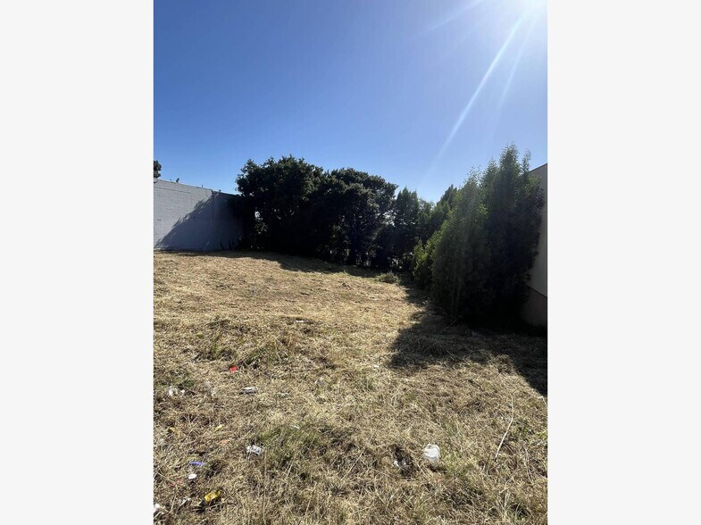 More Photos Of 9809-9811 Macarthur Blvd, Oakland Land For Sale