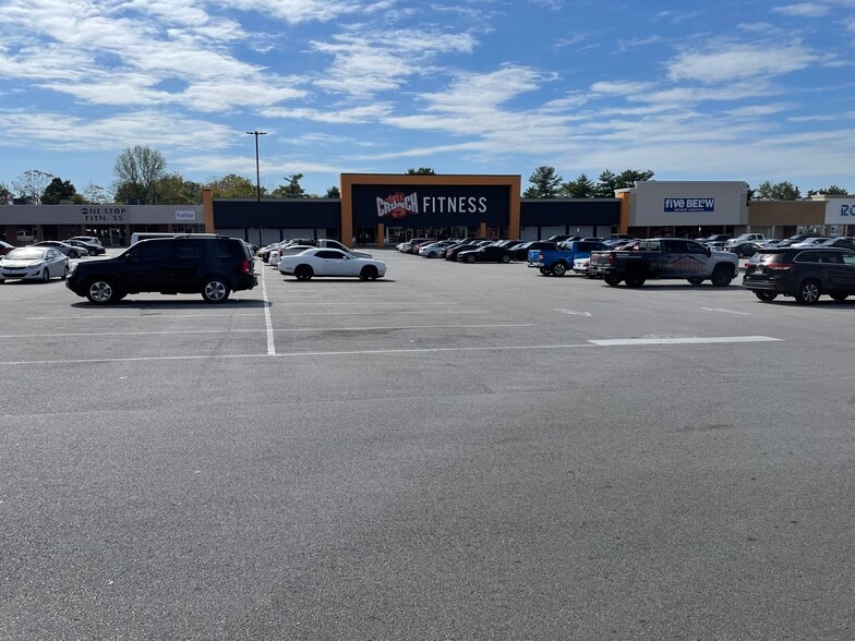 More Photos Of 5300-5404 Bardstown Rd, Louisville Unknown For Lease