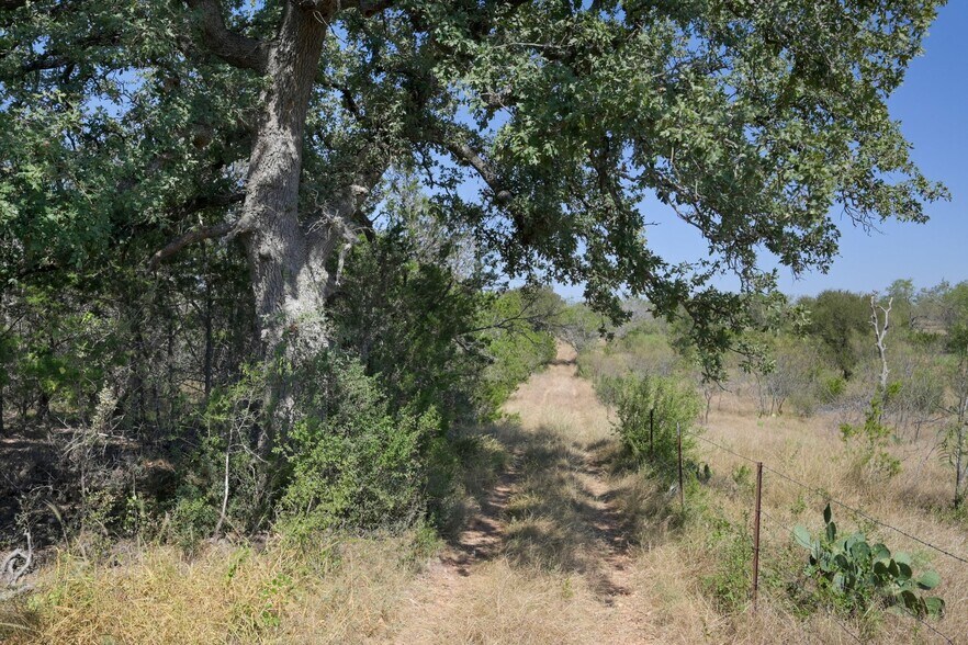 More Photos Of 1033 Flying X Rd, Spicewood Land For Sale