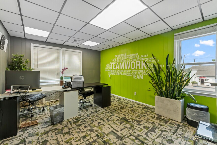 More Photos Of 1648 US Highway 130, North Brunswick Medical For Sale