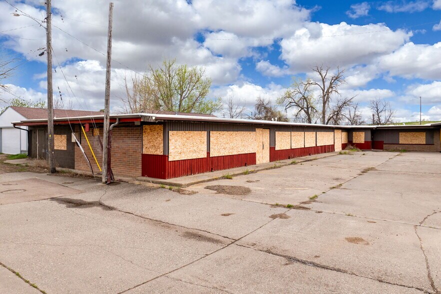 More Photos Of 1521 1st Ave NW, Great Falls Hotel For Sale