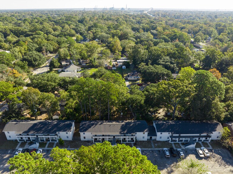 More Photos Of 1815 Sumner Ave, Charleston Apartments For Sale
