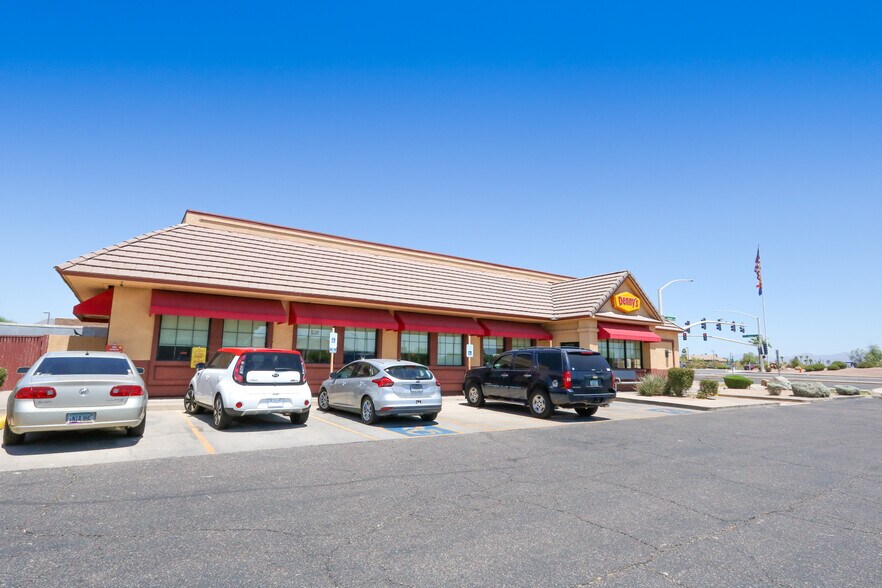 Primary Photo Of 17053 E Shea Blvd, Fountain Hills Restaurant For Sale