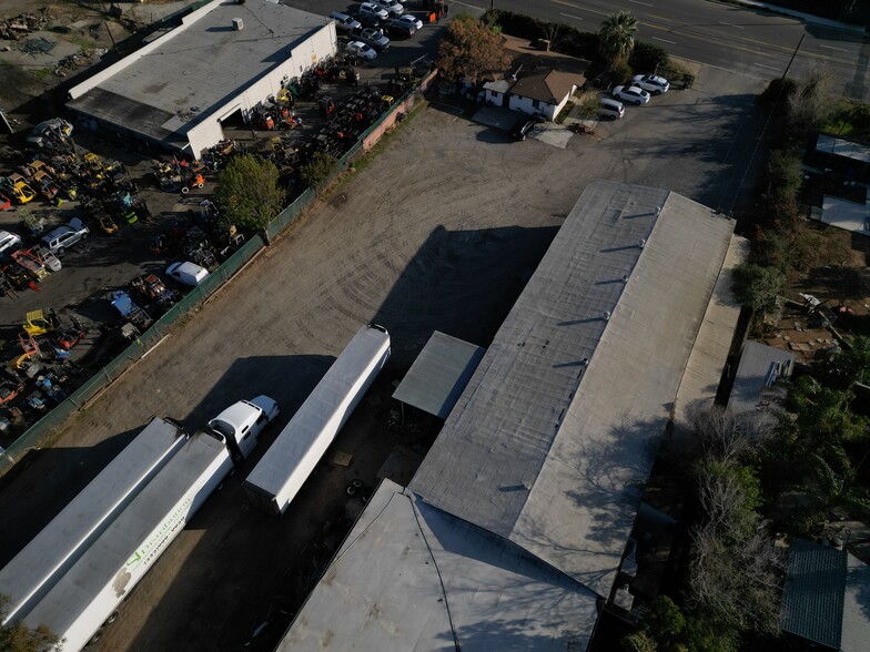 More Photos Of 8551 Mission Blvd, Jurupa Valley Warehouse For Sale