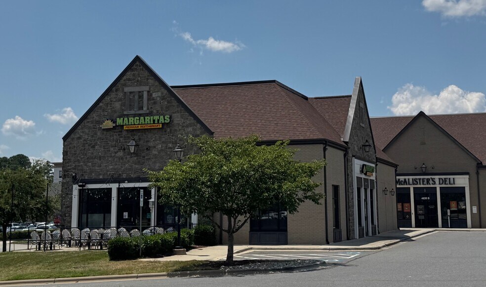 More Photos Of 4824 Berewick Town Center Dr, Charlotte Restaurant For Sale
