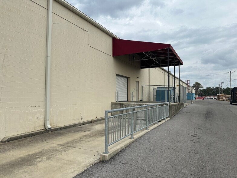 More Photos Of 1731 2nd Ave SW, Cullman General Retail For Sale