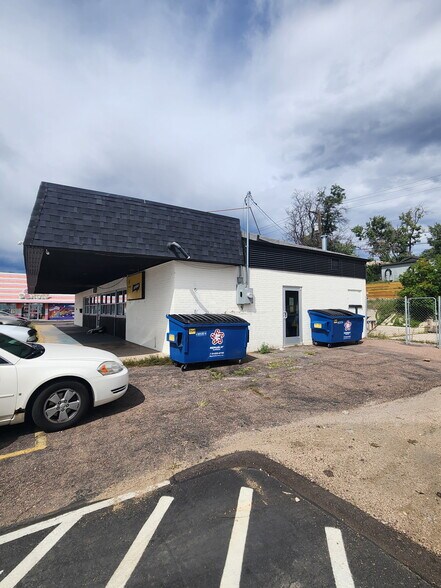 More Photos Of 2708 E Fountain Blvd, Colorado Springs Freestanding For Sale