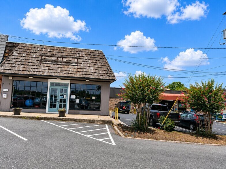 More Photos Of 4292 Railroad Ave, Tucker Storefront For Sale