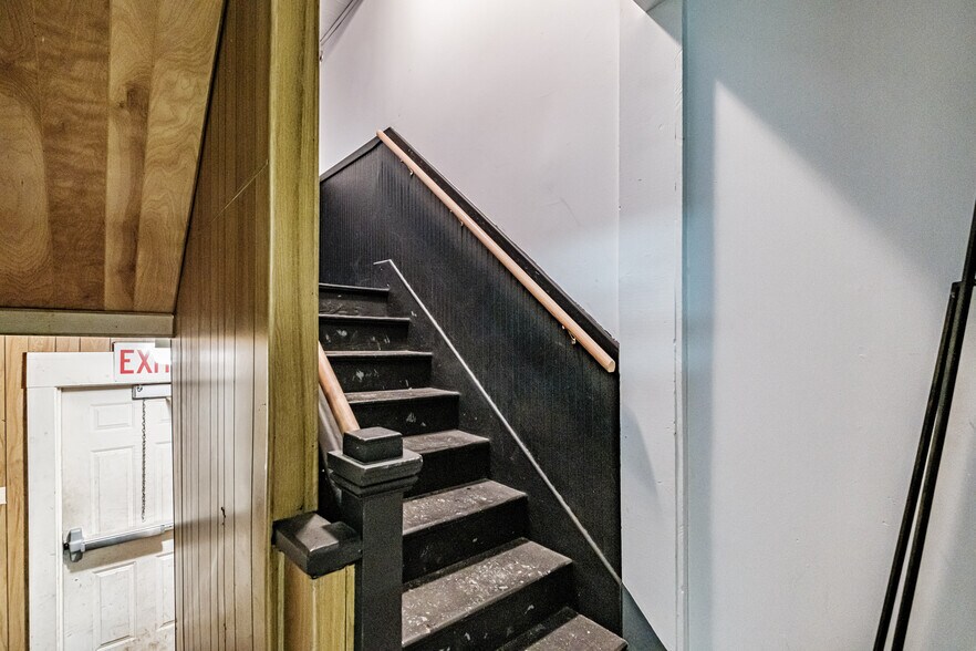 More Photos Of 184 Route 108, Rumford Freestanding For Sale