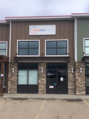 More Photos Of 3704 51 Av, Lloydminster Office For Lease