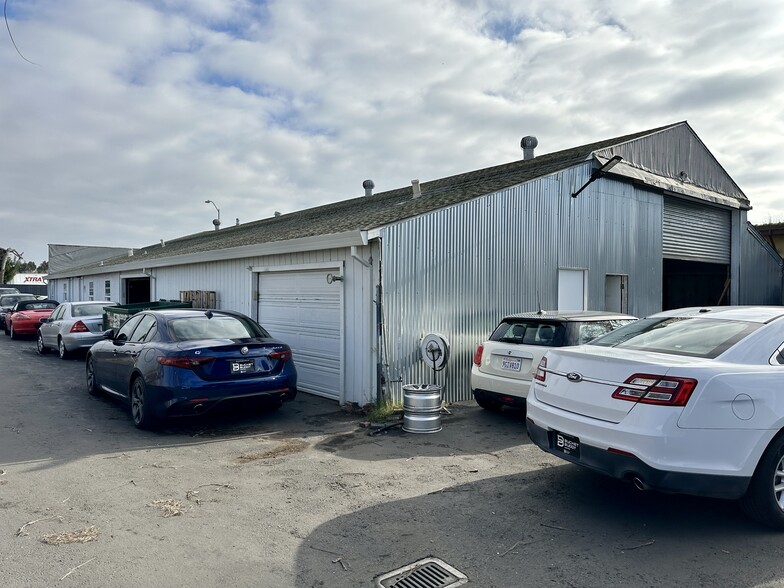 More Photos Of 600 Harbor Blvd, West Sacramento Warehouse For Sale