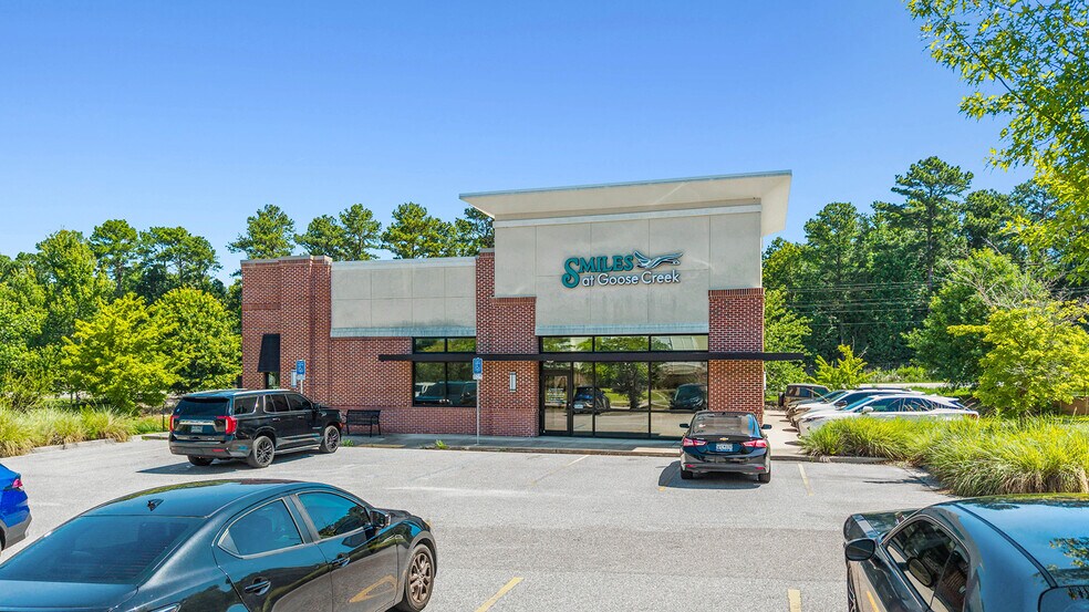 Primary Photo Of 615 Saint James Ave, Goose Creek Medical For Sale
