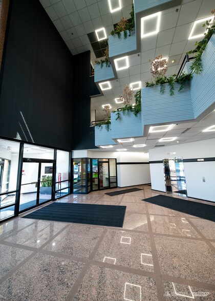 More Photos Of 6500 Rockside Rd, Independence Office For Lease