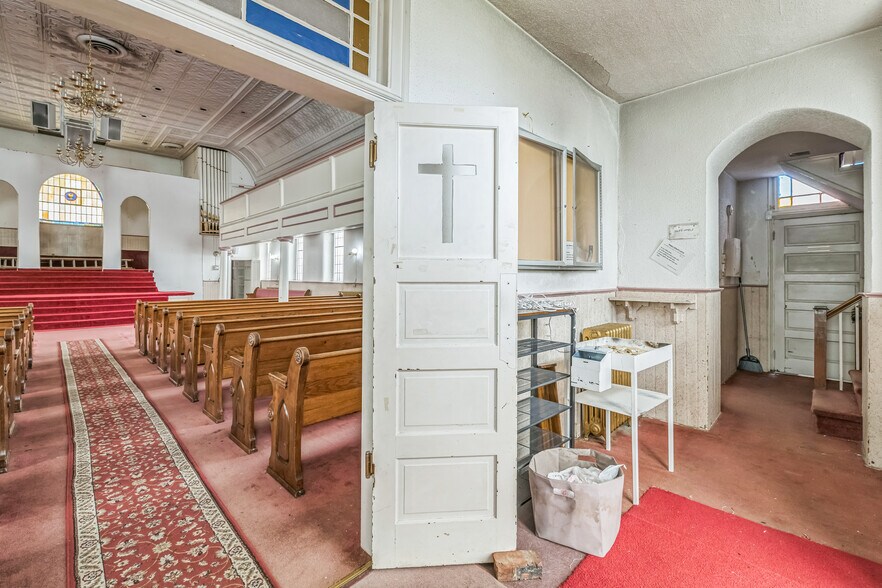 More Photos Of 105 E Pilkington St, Richmond Specialty For Sale