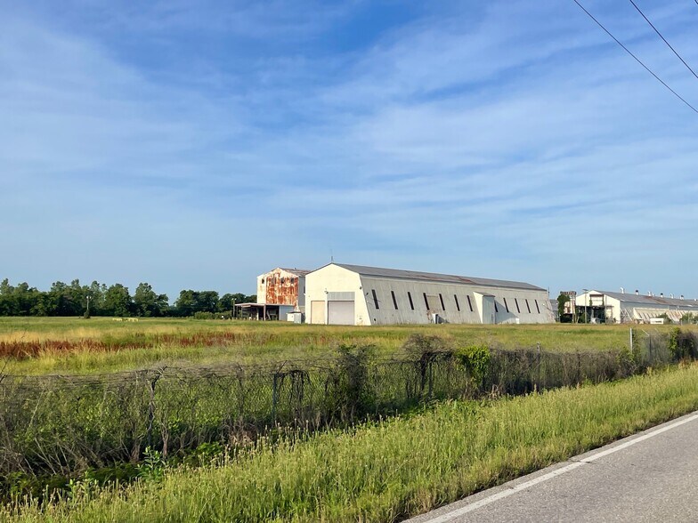 More Photos Of 1001 Rainer Rd, West Memphis Warehouse For Lease
