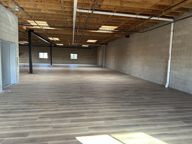 More Photos Of 547 Gladys Ave, Los Angeles Research And Development For Lease