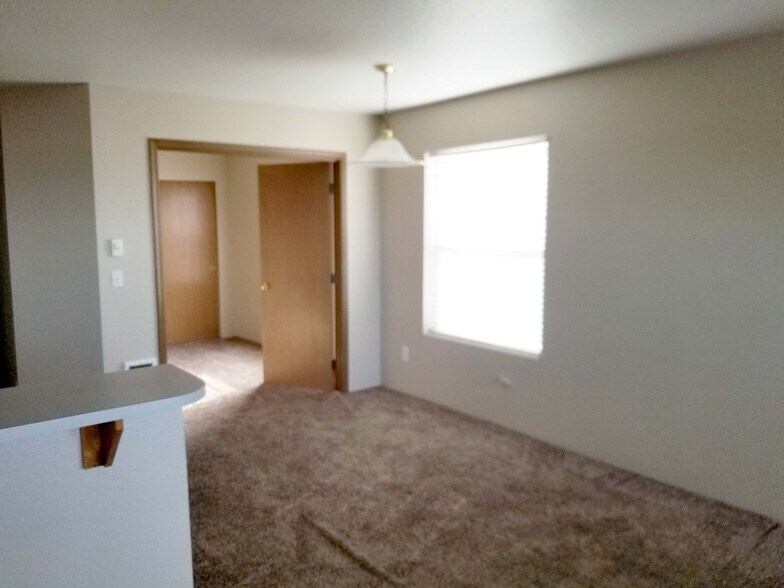 More Photos Of 518 E 32nd St, Tacoma Multifamily For Sale