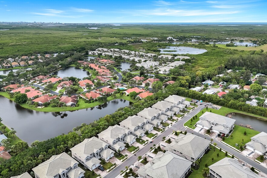 More Photos Of 280 Indies Dr E, Naples Apartments For Sale