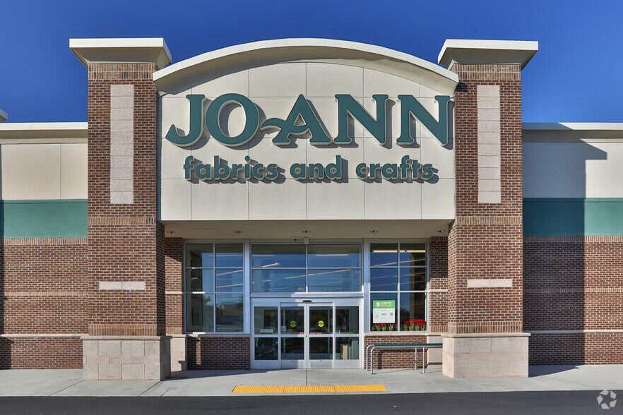 More Photos Of 828-850 Woods Crossing Rd, Greenville Unknown For Lease