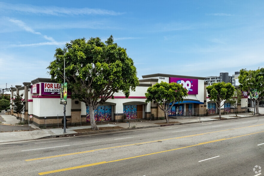 Primary Photo Of 11040 W Pico Blvd, Los Angeles Freestanding For Lease