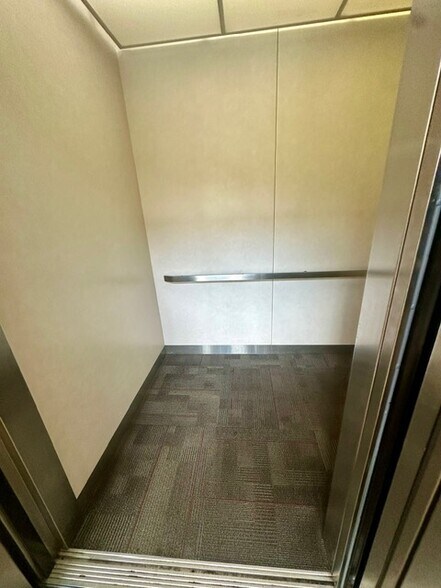 More Photos Of 23 Spring St, Scarborough Medical For Lease