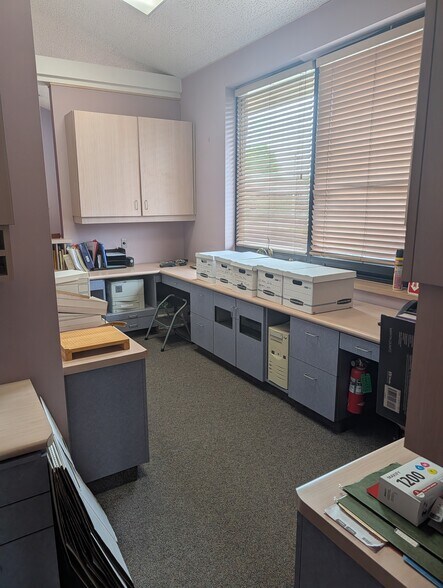 More Photos Of 1128 N Chinowth St, Visalia Medical For Sale