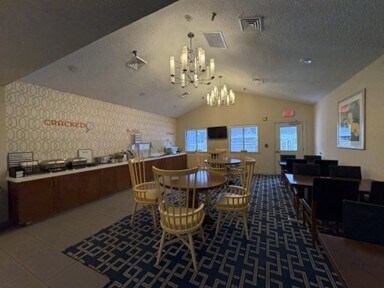 More Photos Of 35 Hurricane Ln, Williston Hotel For Sale