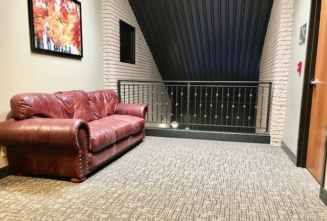 More Photos Of 707 24th Ave SW, Norman Medical For Lease