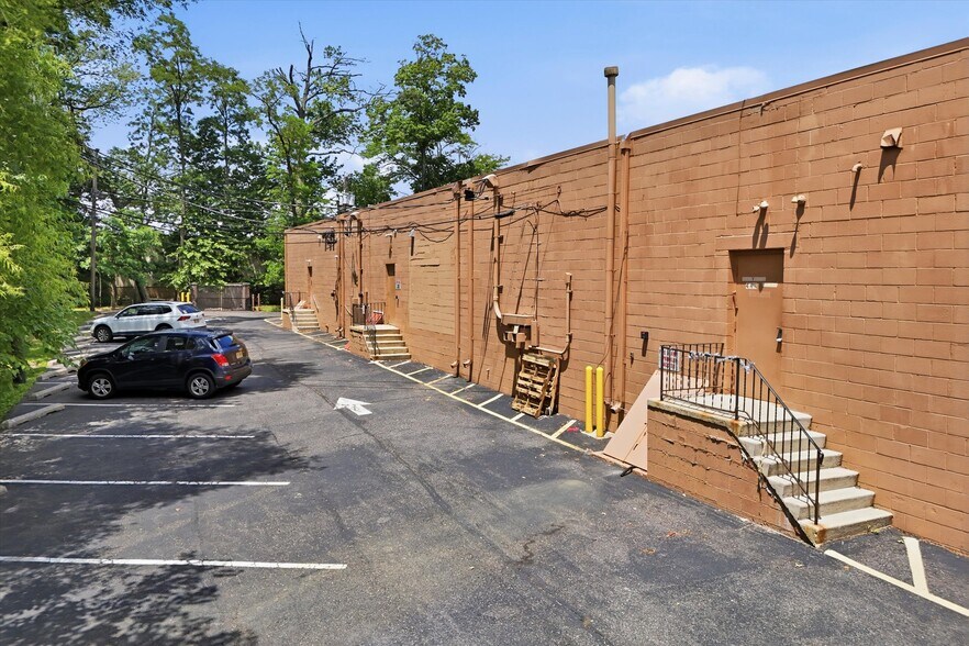 More Photos Of 440 W Route 70, Marlton Unknown For Lease
