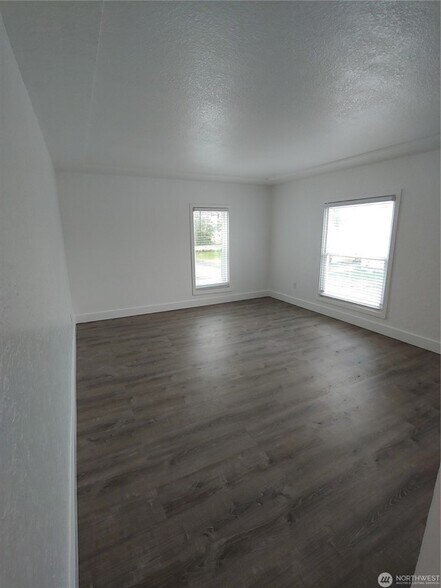 More Photos Of 1700 California Ave S, Long Beach Apartments For Sale