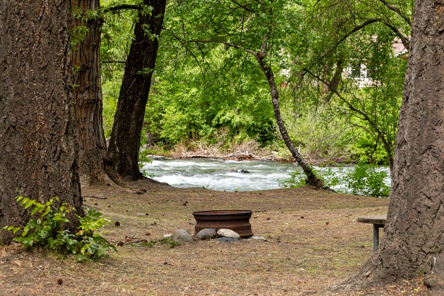 More Photos Of 3300 US Highway 97, Peshastin Specialty For Sale