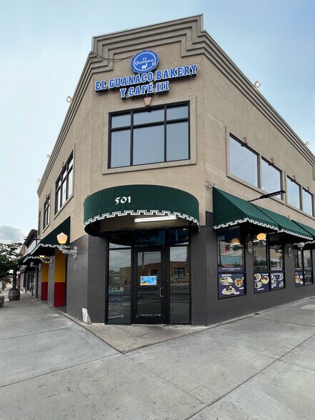 Primary Photo Of 501 E Lake St, Minneapolis Storefront Retail Office For Sale