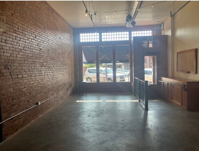 More Photos Of 218 N Court St, Florence Storefront Retail Office For Sale