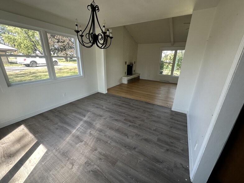 More Photos Of 10291 US Highway 14, Mazomanie Hotel For Sale