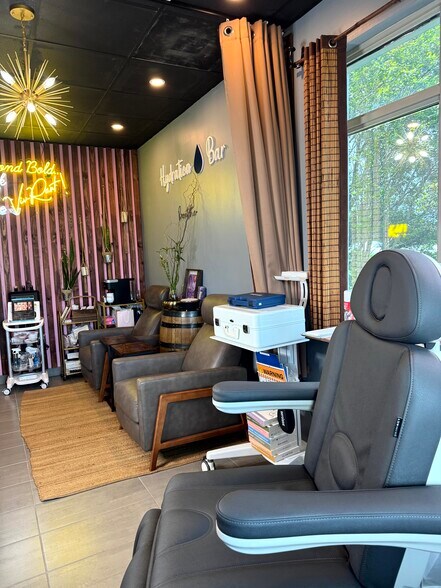 More Photos Of 4500-4500 N University Dr, Coral Springs Medical For Lease
