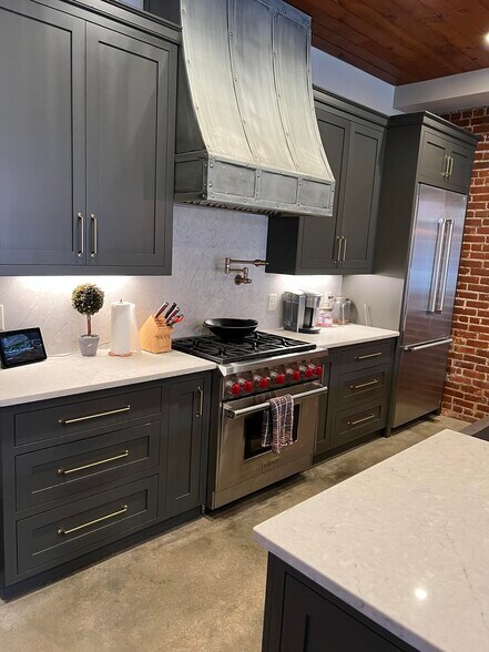 More Photos Of 534 2nd St, Macon-Bibb Storefront Retail Office For Sale