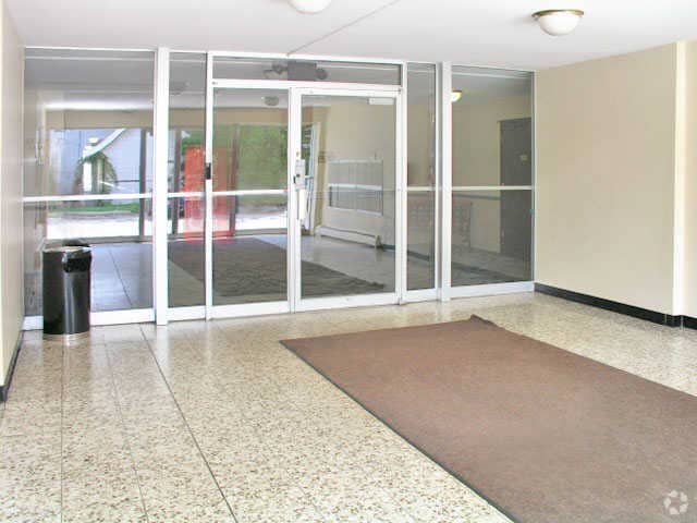 More Photos Of 5511 W National Ave, Milwaukee Apartments For Sale