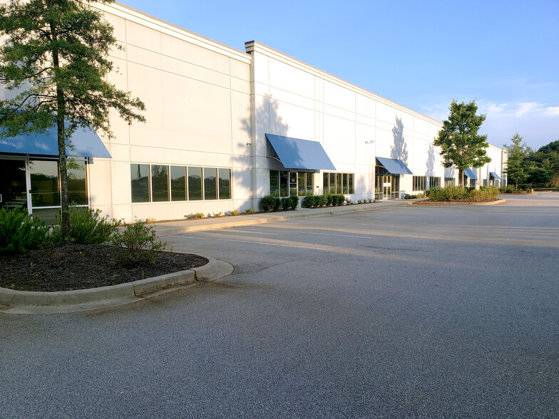 Primary Photo Of 510 Airport Rd, Greenville Light Distribution For Lease