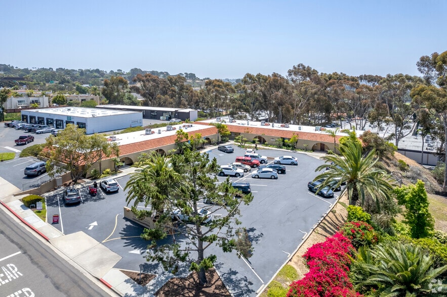 More Photos Of 763-781 Academy Dr, Solana Beach Medical For Lease