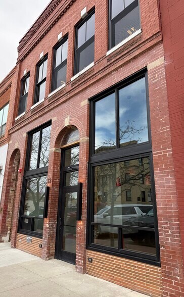 Primary Photo Of 22 Grinnell Plz, Sheridan General Retail For Lease