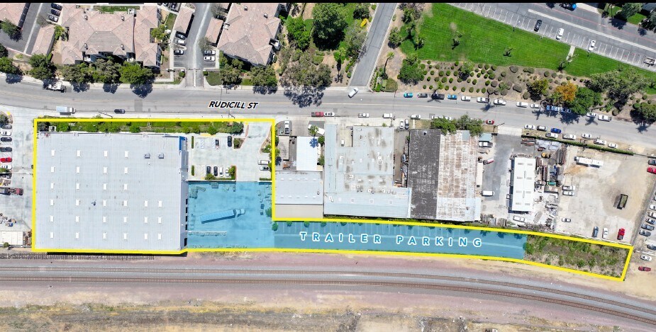 More Photos Of 9565 Rudicill St, Riverside Distribution For Lease