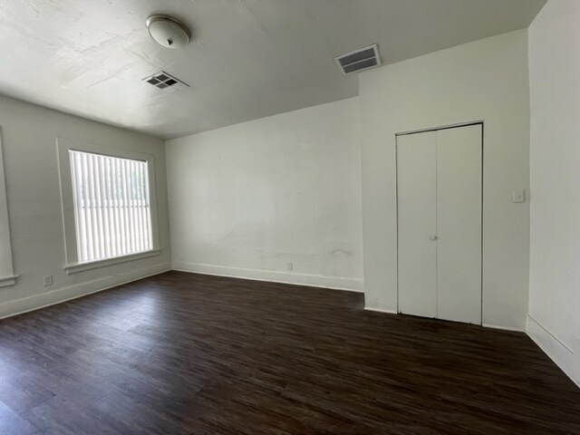 More Photos Of 800-808 N Avalon Blvd, Wilmington Storefront Retail Office For Lease