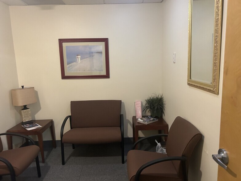 More Photos Of 6905 Old Wolf Bay Rd, Palatka Medical For Sale